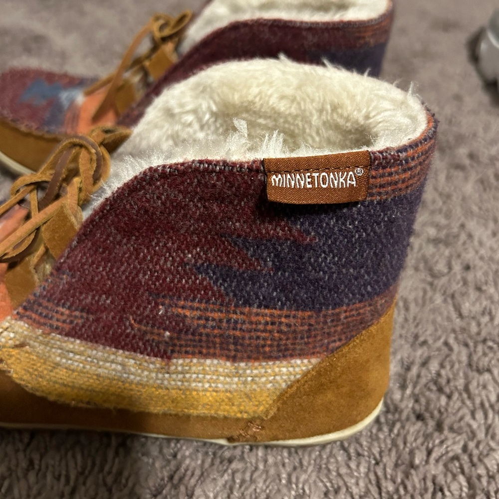 Barley worn still look brand new slippers